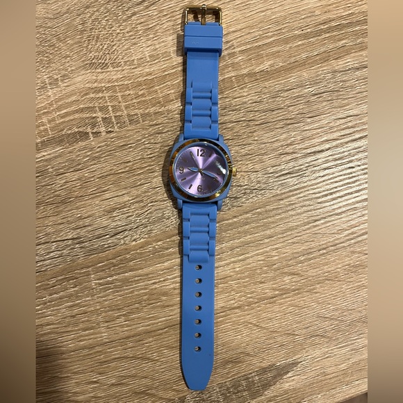 Women’s Watch - Picture 1 of 3